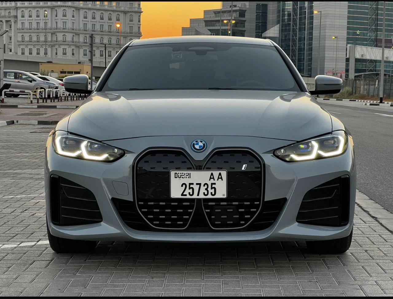 BMW I4 2023 - Sedan Car - Image NaN